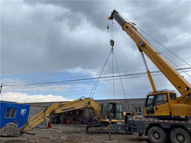 马边25吨吊车的工作半径是多少？