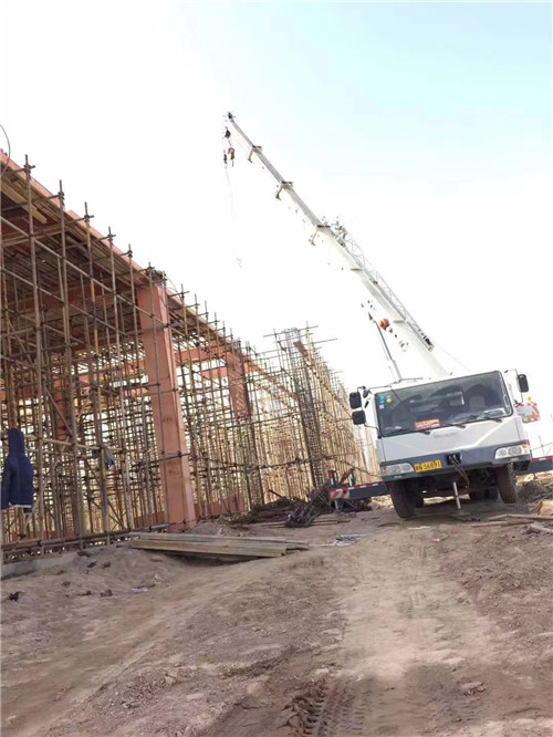 马边25 吨、50 吨吊车怎么选？多大重量 / 半径适合对应车型？